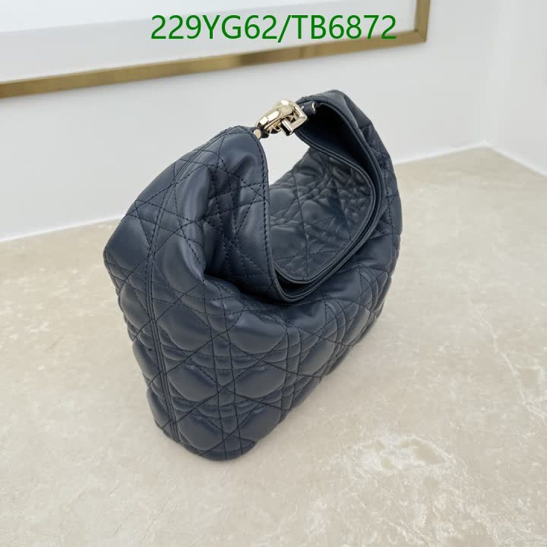 Dior-Bags(5A) Code: TB6872 $: 229USD