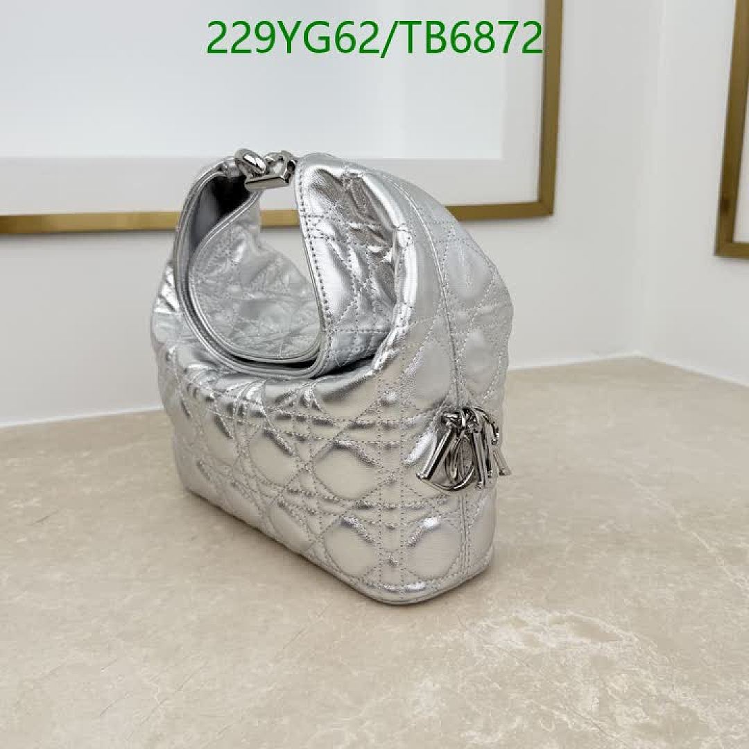 Dior-Bags(5A) Code: TB6872 $: 229USD
