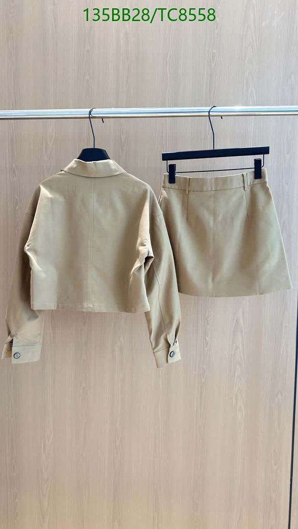 LV-Clothing Code: TC8558 $: 135USD