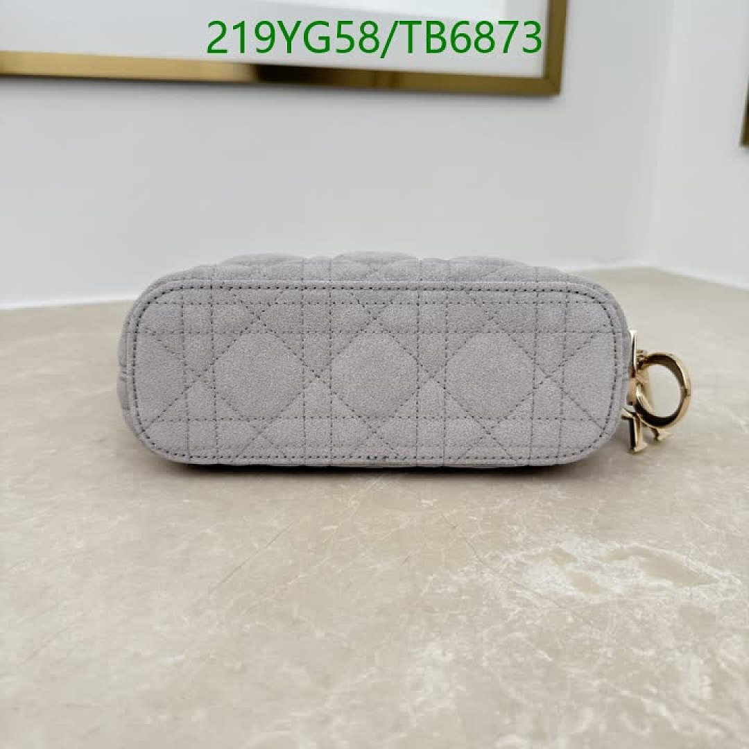 Dior-Bags(5A) Code: TB6873 $: 219USD