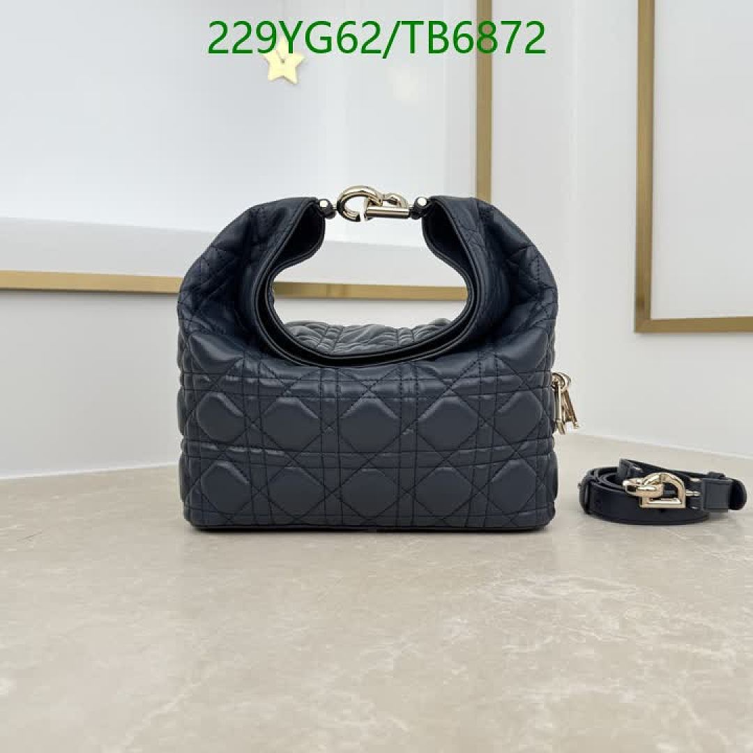 Dior-Bags(5A) Code: TB6872 $: 229USD