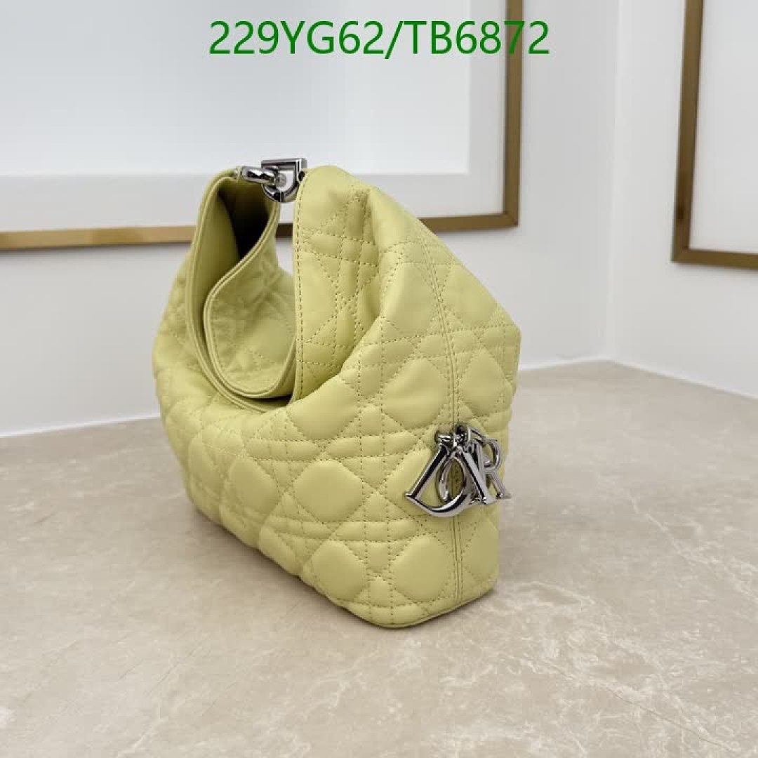 Dior-Bags(5A) Code: TB6872 $: 229USD