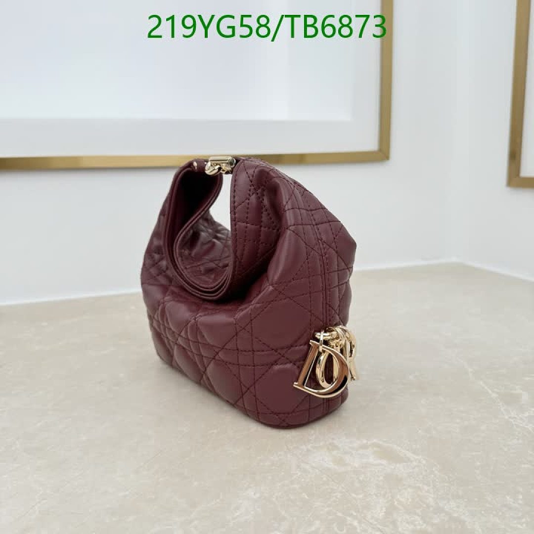Dior-Bags(5A) Code: TB6873 $: 219USD