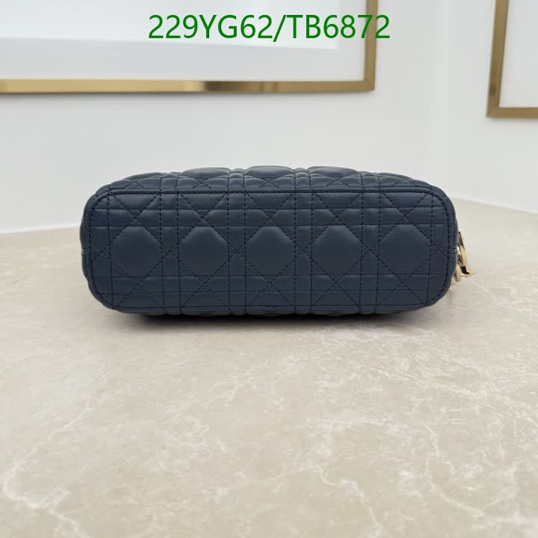 Dior-Bags(5A) Code: TB6872 $: 229USD