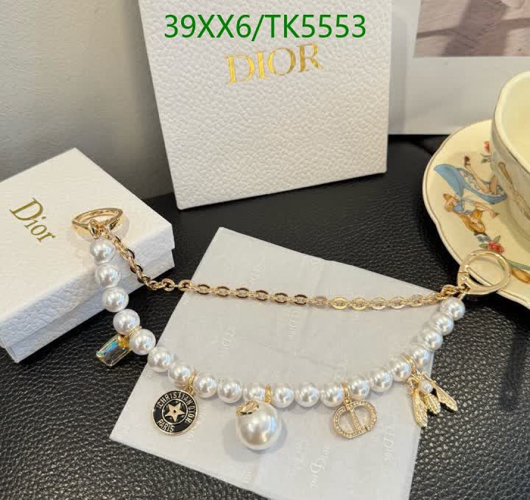 Dior-Keychains Code: TK5553 $: 39USD