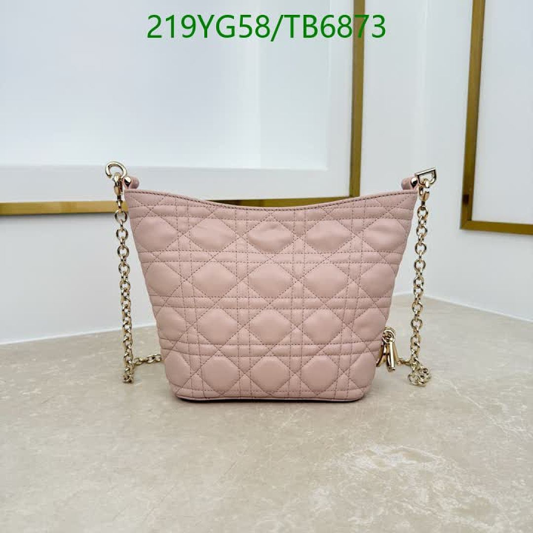 Dior-Bags(5A) Code: TB6873 $: 219USD