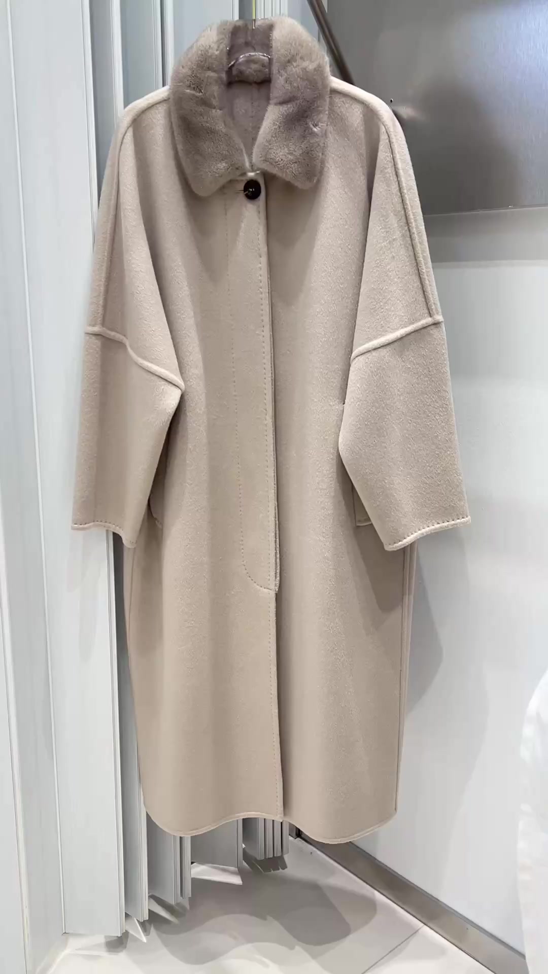 Loro Piana-Down Jackets(Women) Code: TC8231 $: 419USD-Yupoo.ru - Copybrand.Team photo album Loro Piana-Down Jackets(Women) Code: TC8231 $: 419USD