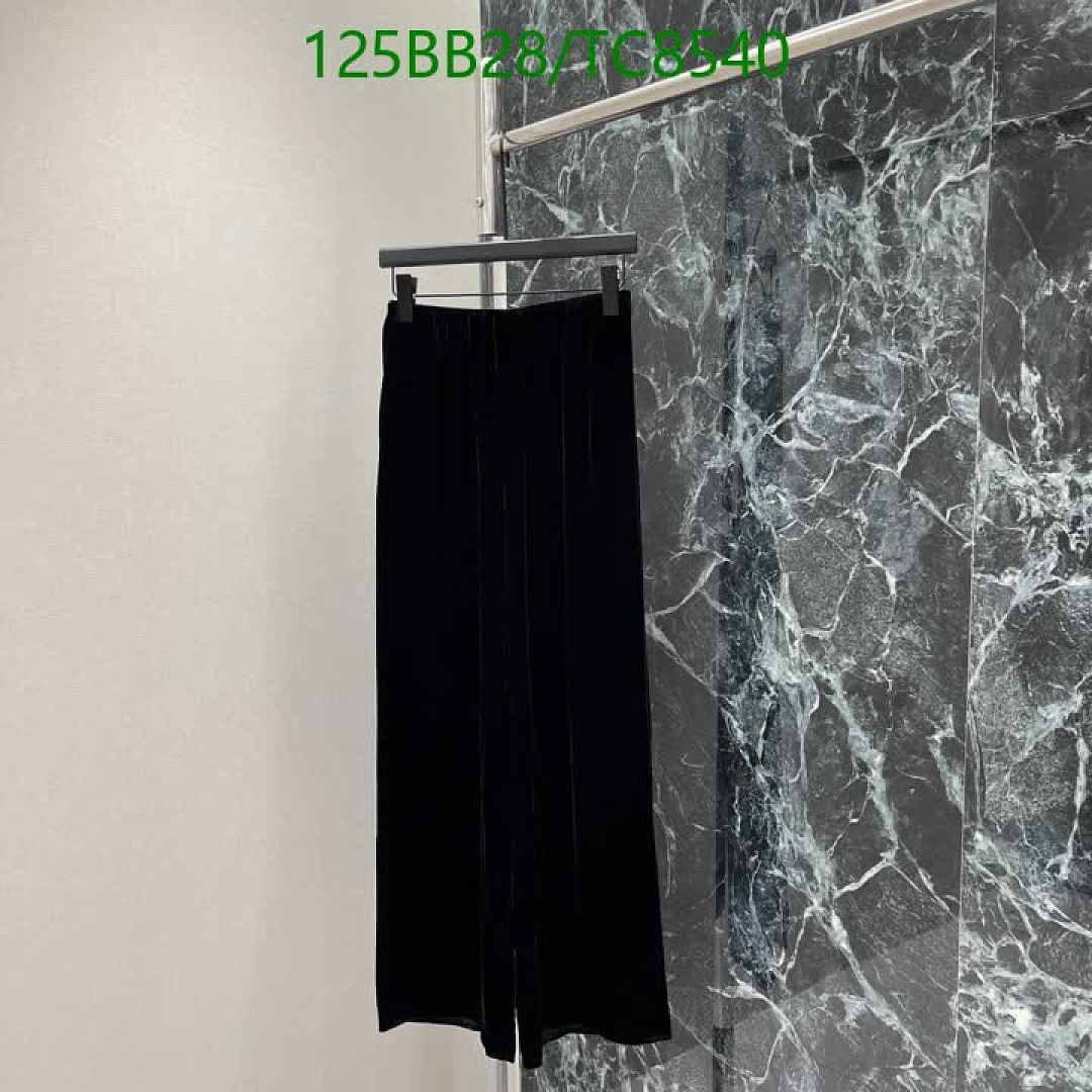 LV-Clothing Code: TC8540 $: 125USD