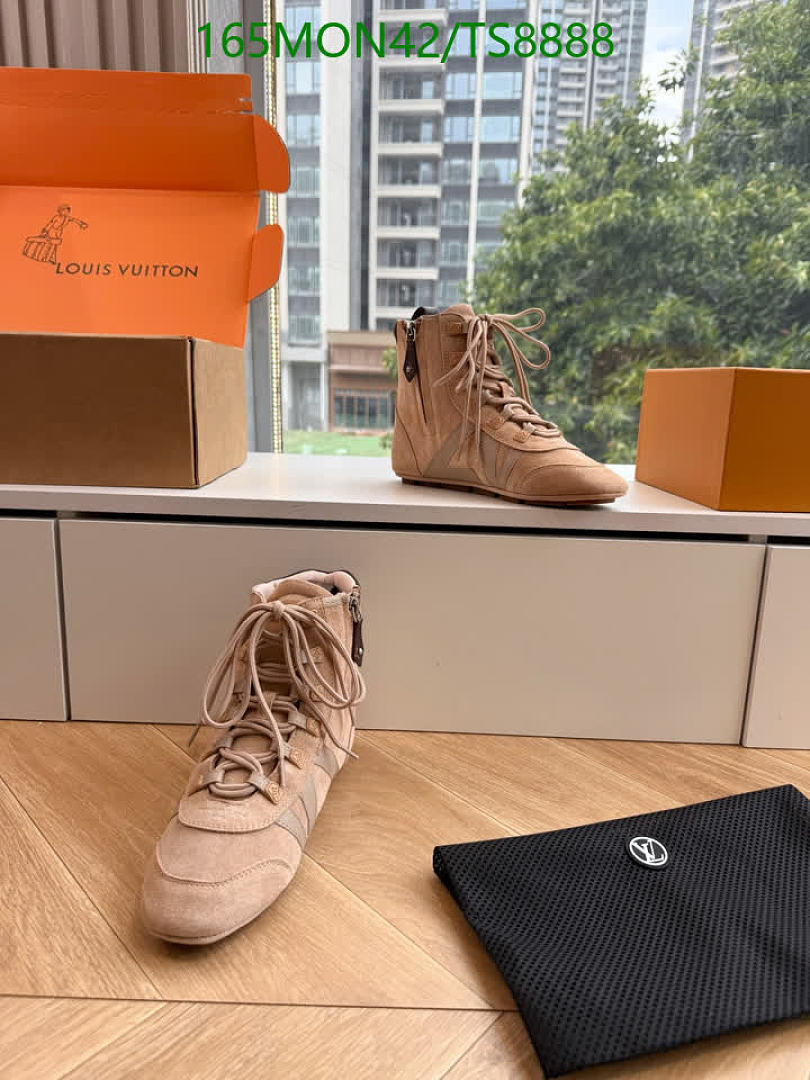Boots-Shoes(Women) Code: TS8888 $: 165USD
