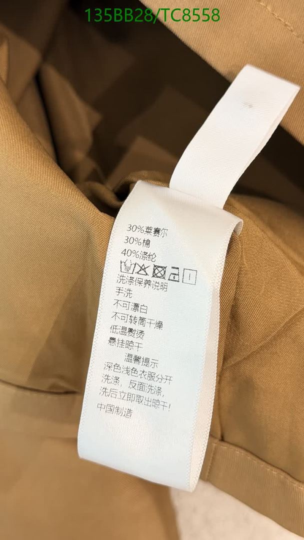 LV-Clothing Code: TC8558 $: 135USD