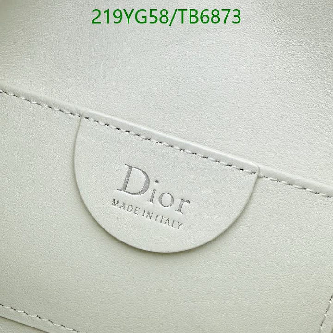 Dior-Bags(5A) Code: TB6873 $: 219USD