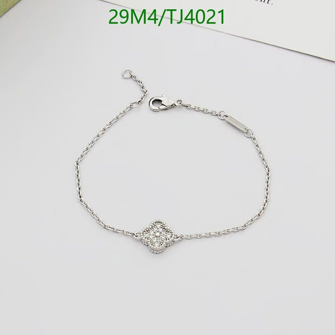 Van Cleef & Arpels-Jewelry Code: TJ4021 $: 29USD