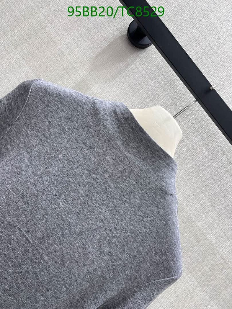 LV-Clothing Code: TC8529 $: 95USD
