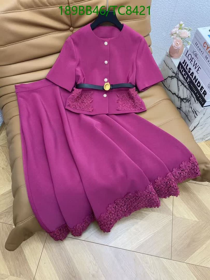 Dior-Clothing Code: TC8421 $: 189USD