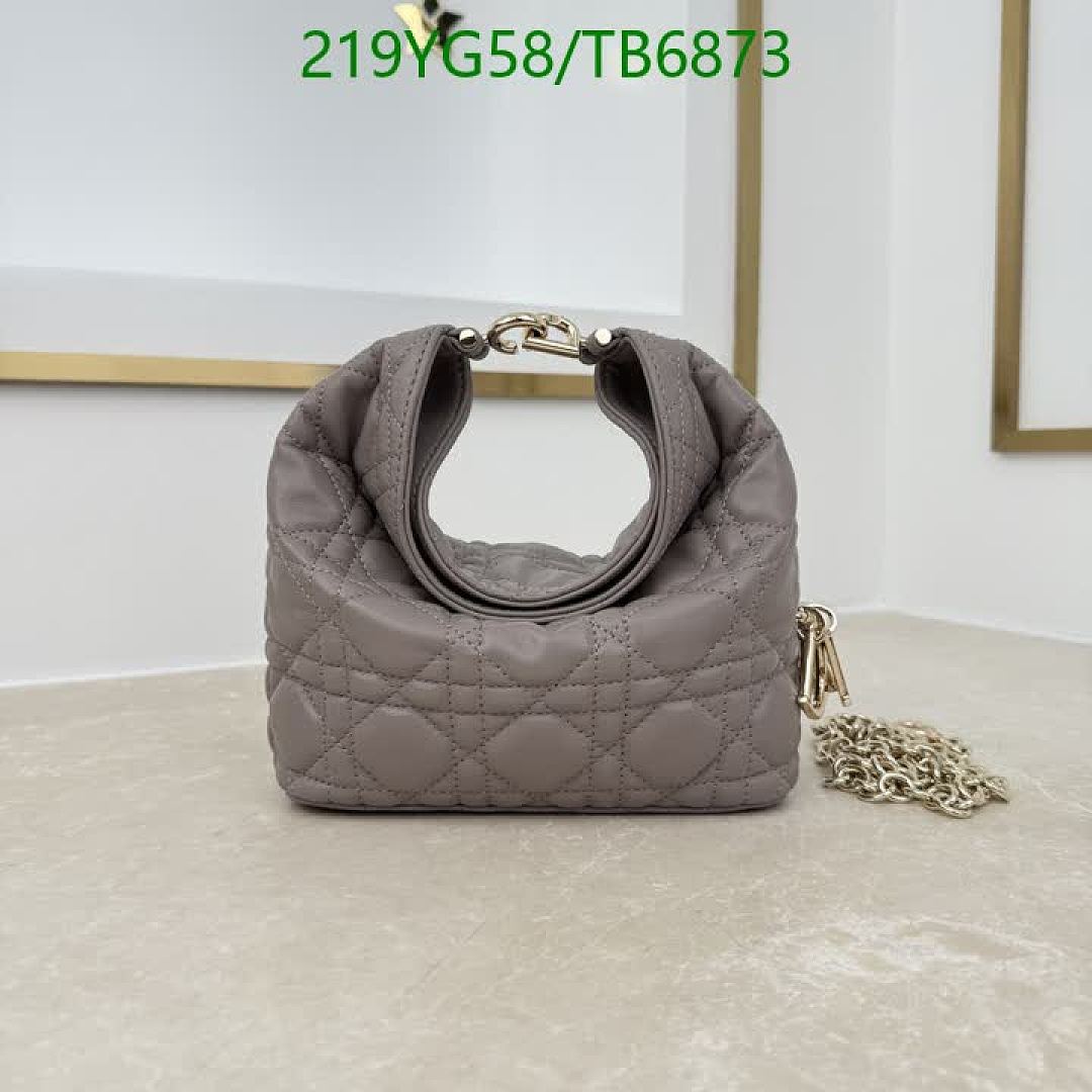 Dior-Bags(5A) Code: TB6873 $: 219USD