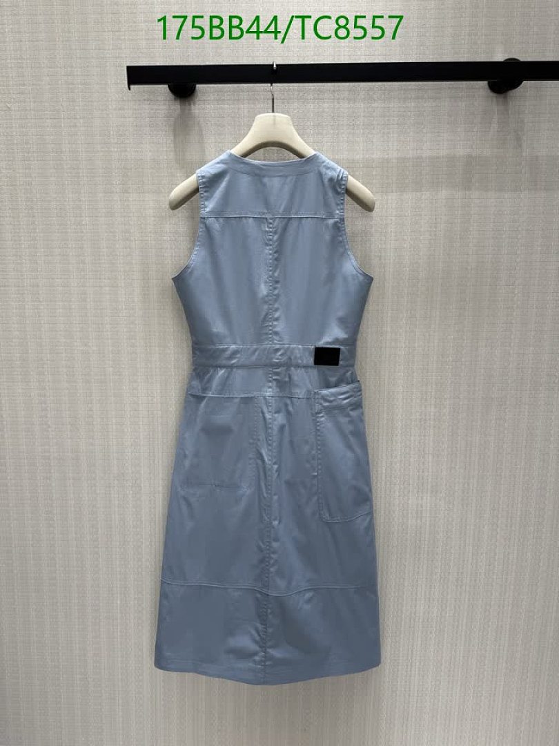 LV-Clothing Code: TC8557 $: 175USD