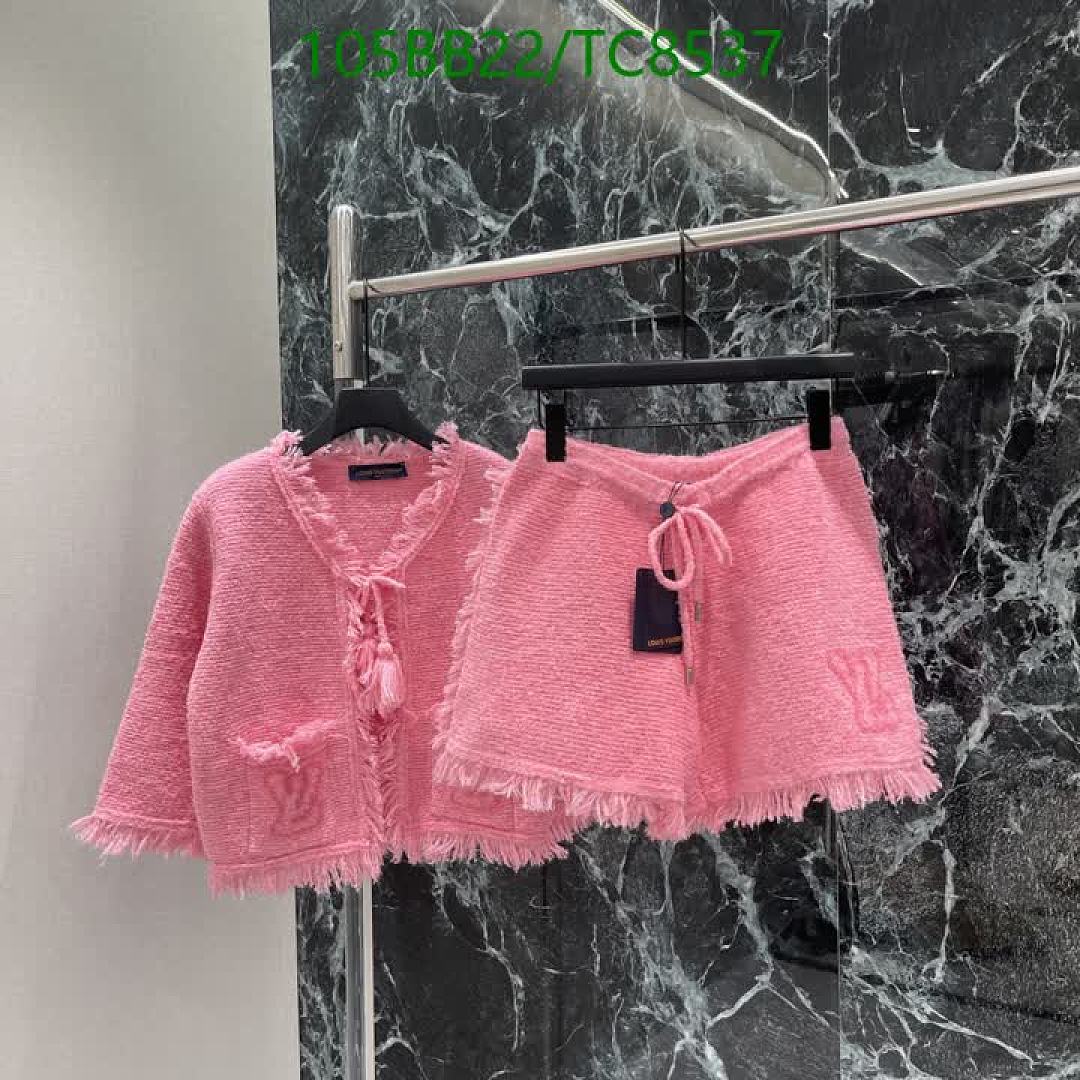 LV-Clothing Code: TC8537 $: 105USD