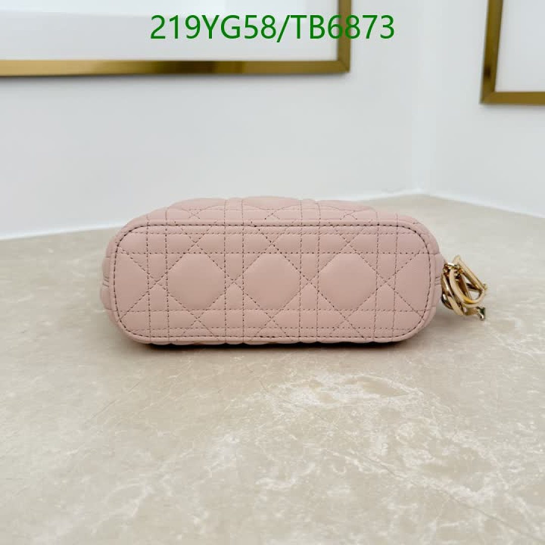 Dior-Bags(5A) Code: TB6873 $: 219USD