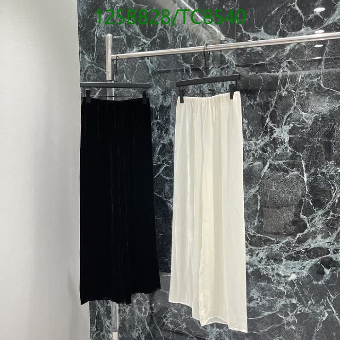LV-Clothing Code: TC8540 $: 125USD