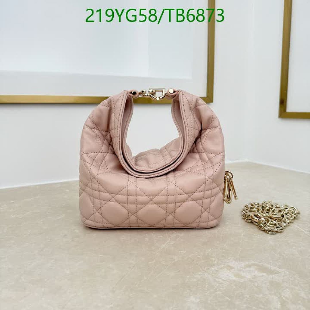 Dior-Bags(5A) Code: TB6873 $: 219USD