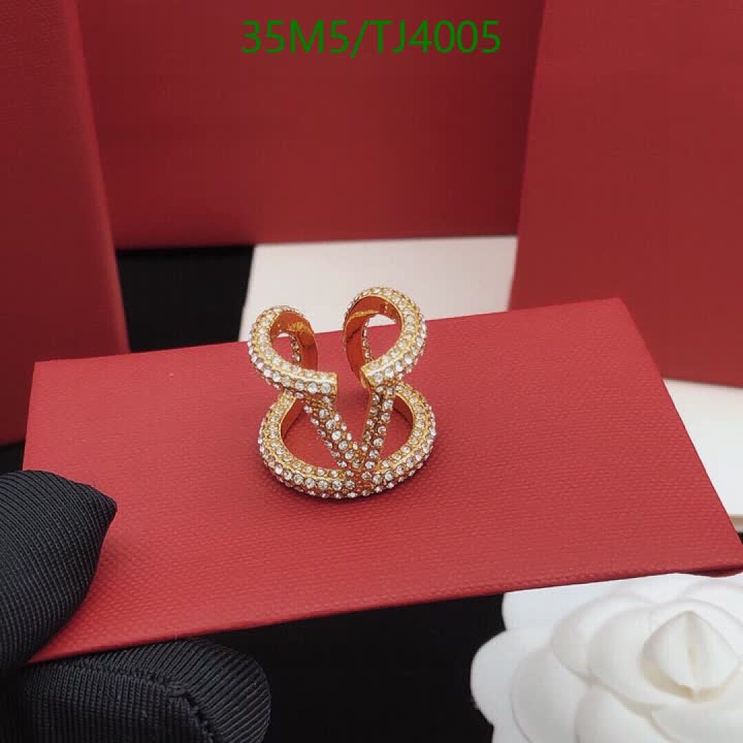 Valentino-Jewelry Code: TJ4005 $: 35USD