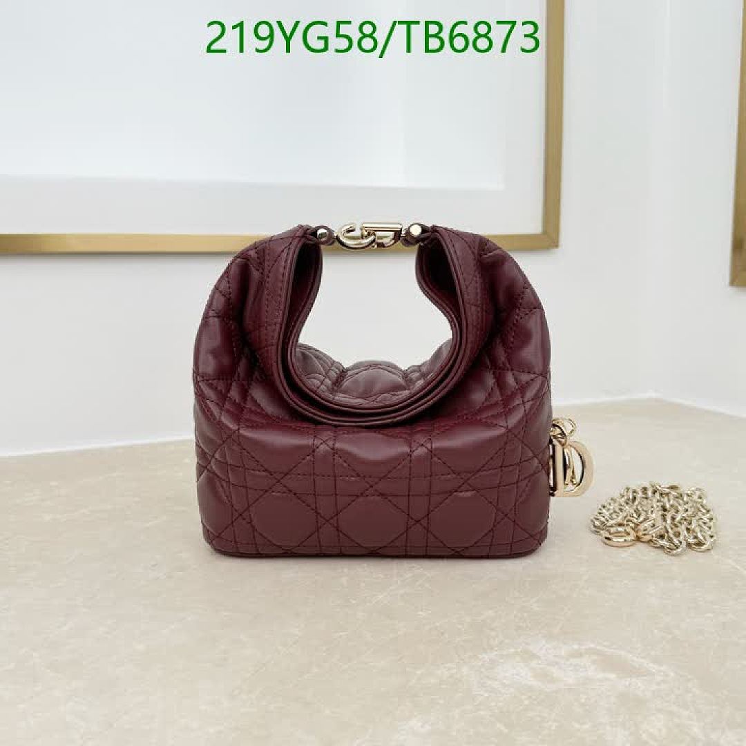 Dior-Bags(5A) Code: TB6873 $: 219USD