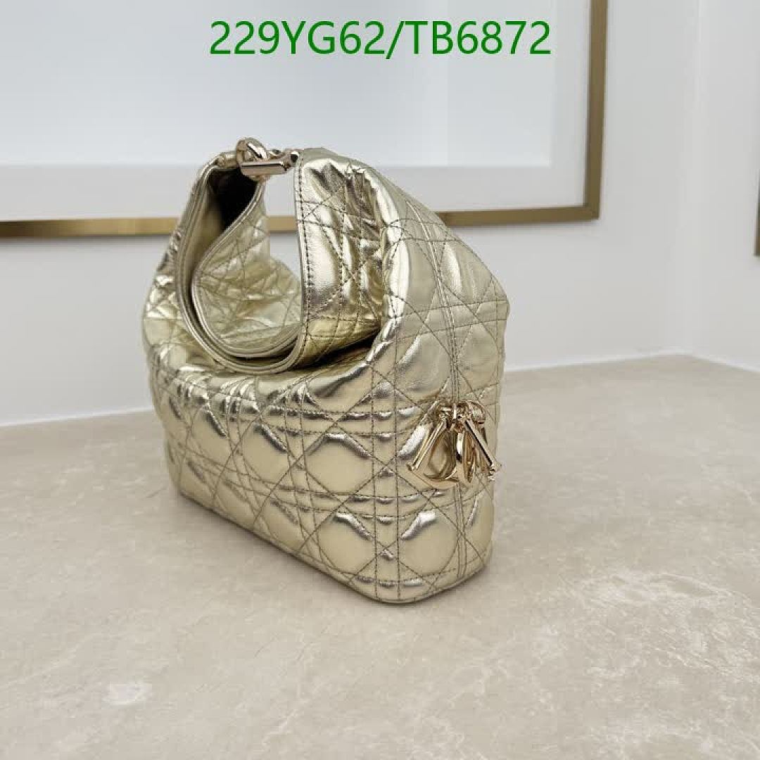 Dior-Bags(5A) Code: TB6872 $: 229USD