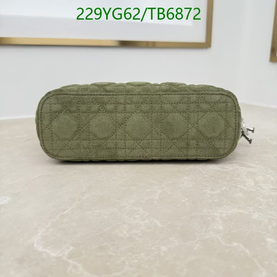 Dior-Bags(5A) Code: TB6872 $: 229USD
