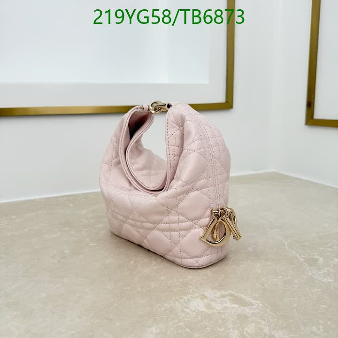 Dior-Bags(5A) Code: TB6873 $: 219USD