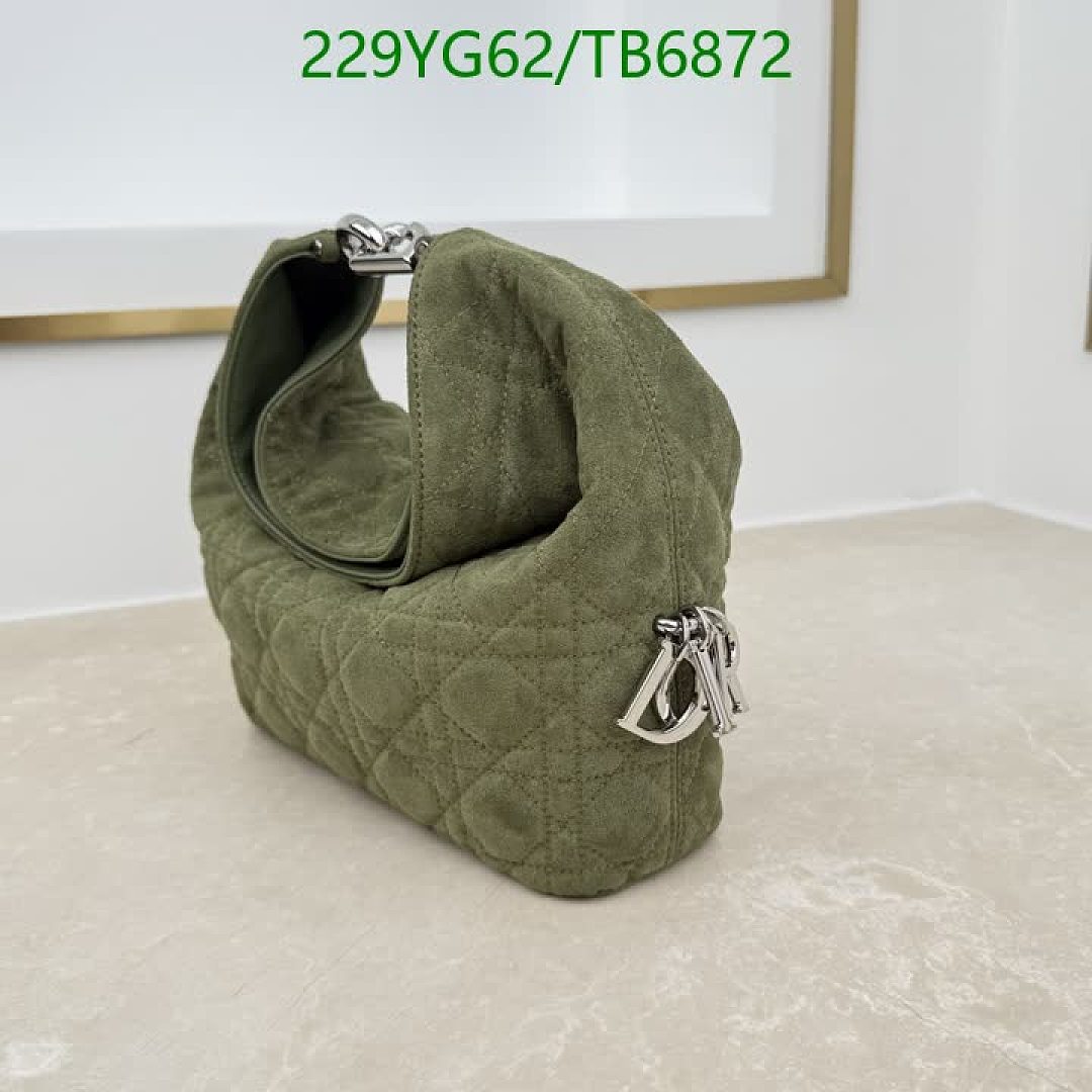 Dior-Bags(5A) Code: TB6872 $: 229USD
