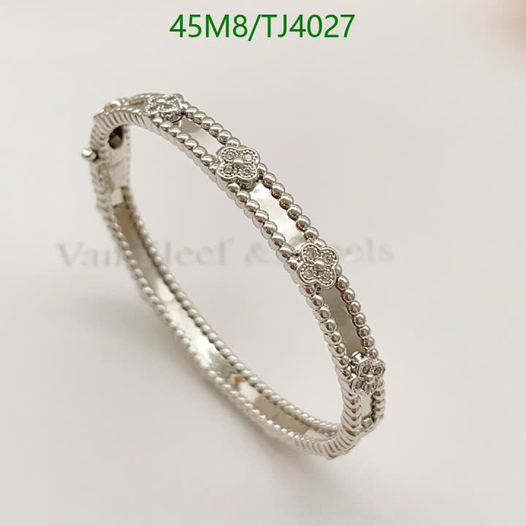 Van Cleef & Arpels-Jewelry Code: TJ4027 $: 45USD