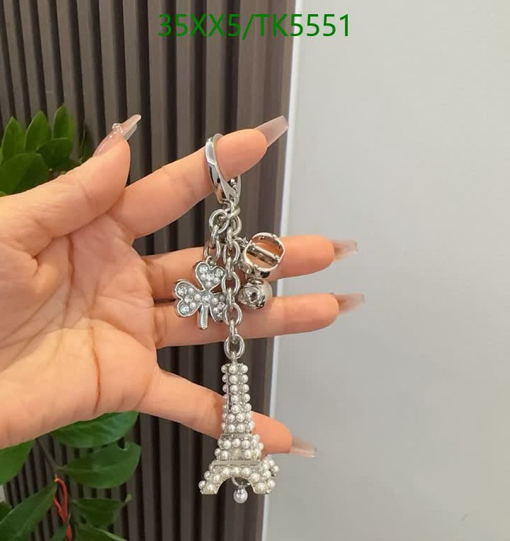 Dior-Keychains Code: TK5551 $: 35USD