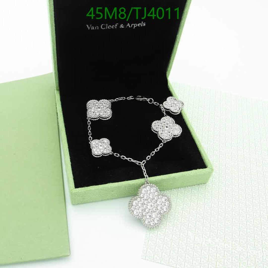 Van Cleef & Arpels-Jewelry Code: TJ4011 $: 45USD