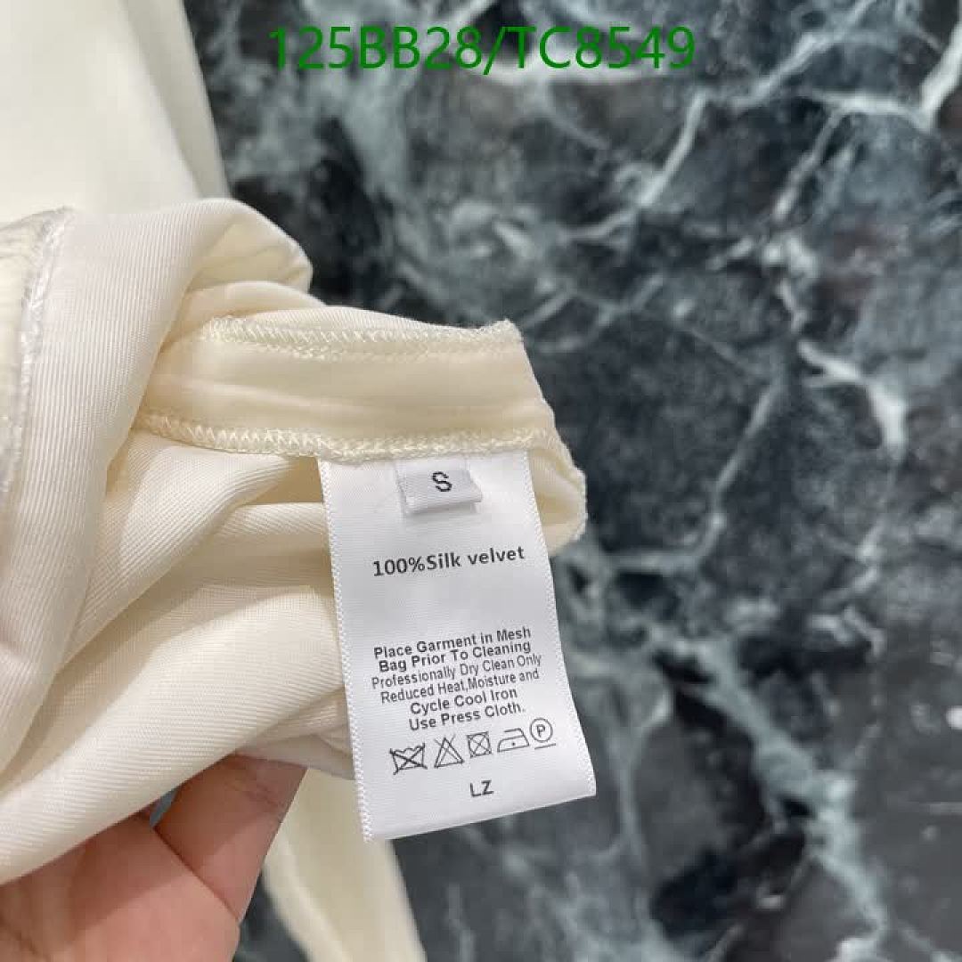 LV-Clothing Code: TC8549 $: 125USD