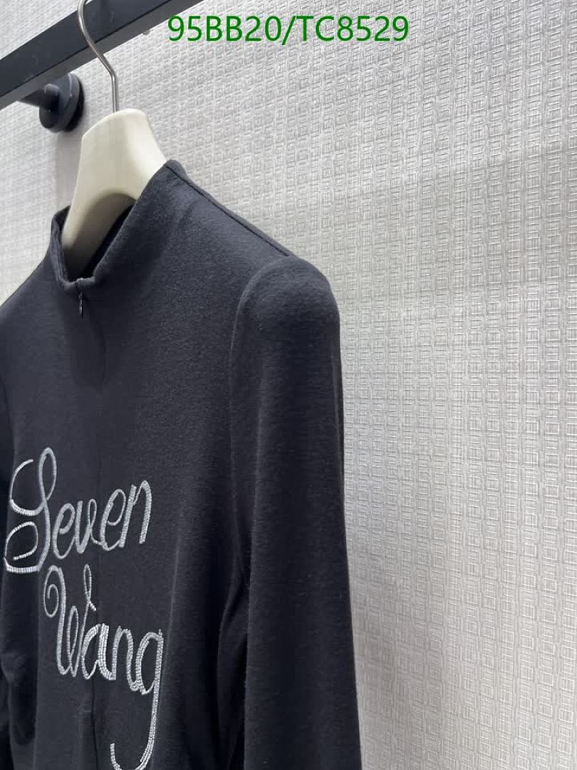 LV-Clothing Code: TC8529 $: 95USD