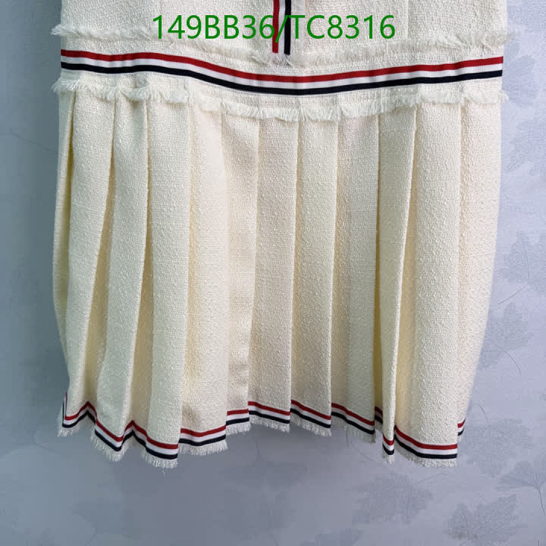 Chanel-Clothing Code: TC8316 $: 149USD