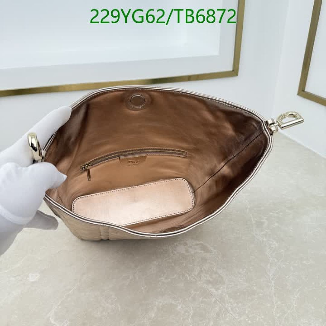Dior-Bags(5A) Code: TB6872 $: 229USD