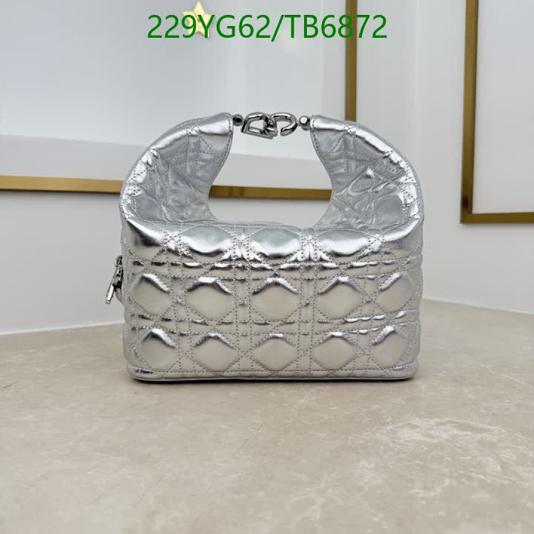Dior-Bags(5A) Code: TB6872 $: 229USD