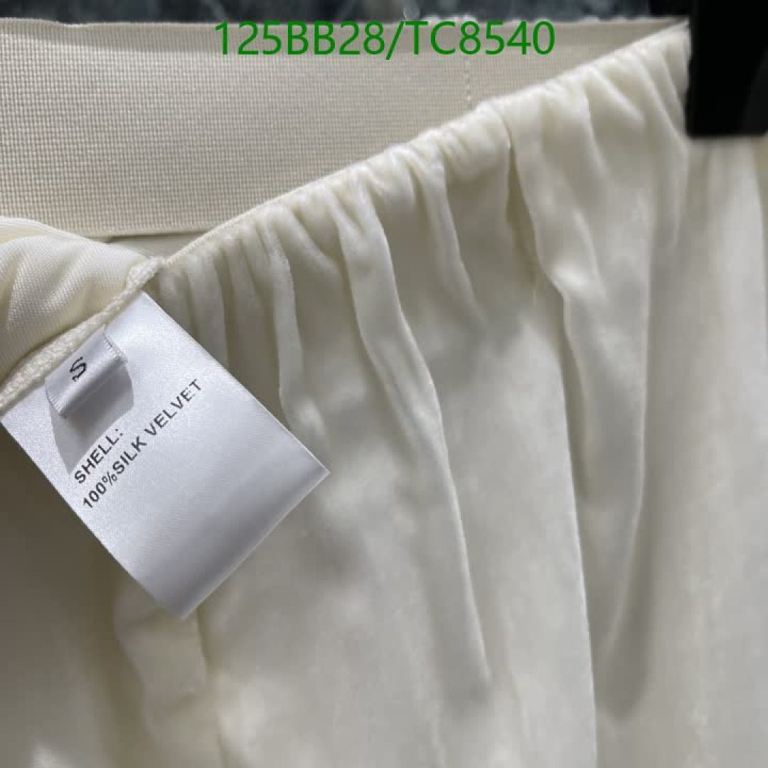 LV-Clothing Code: TC8540 $: 125USD