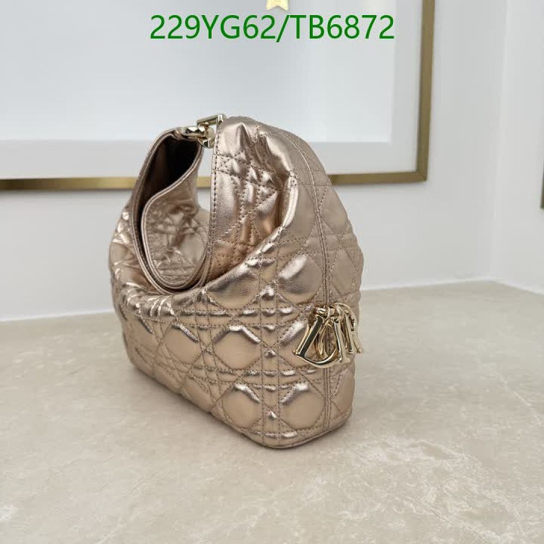 Dior-Bags(5A) Code: TB6872 $: 229USD