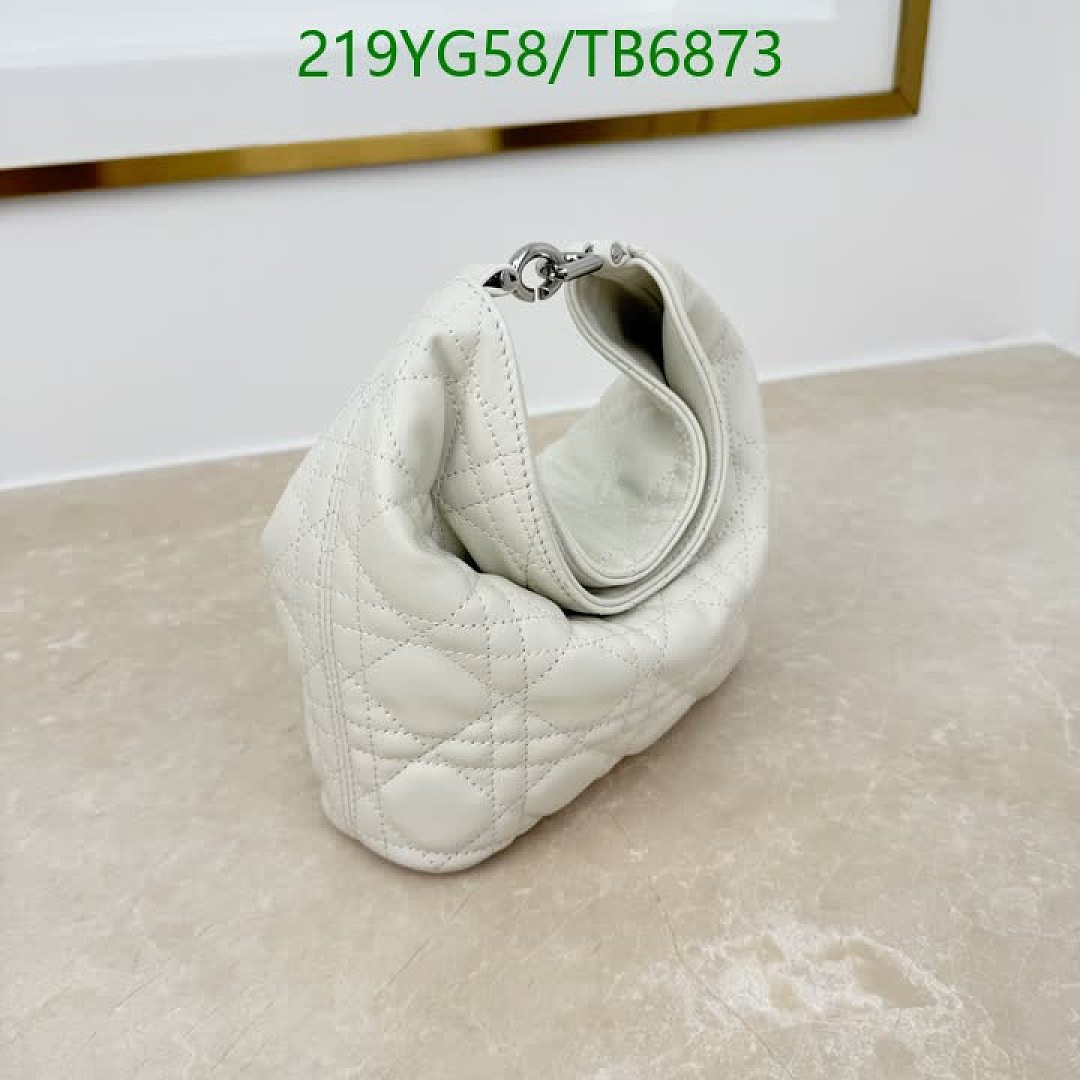 Dior-Bags(5A) Code: TB6873 $: 219USD