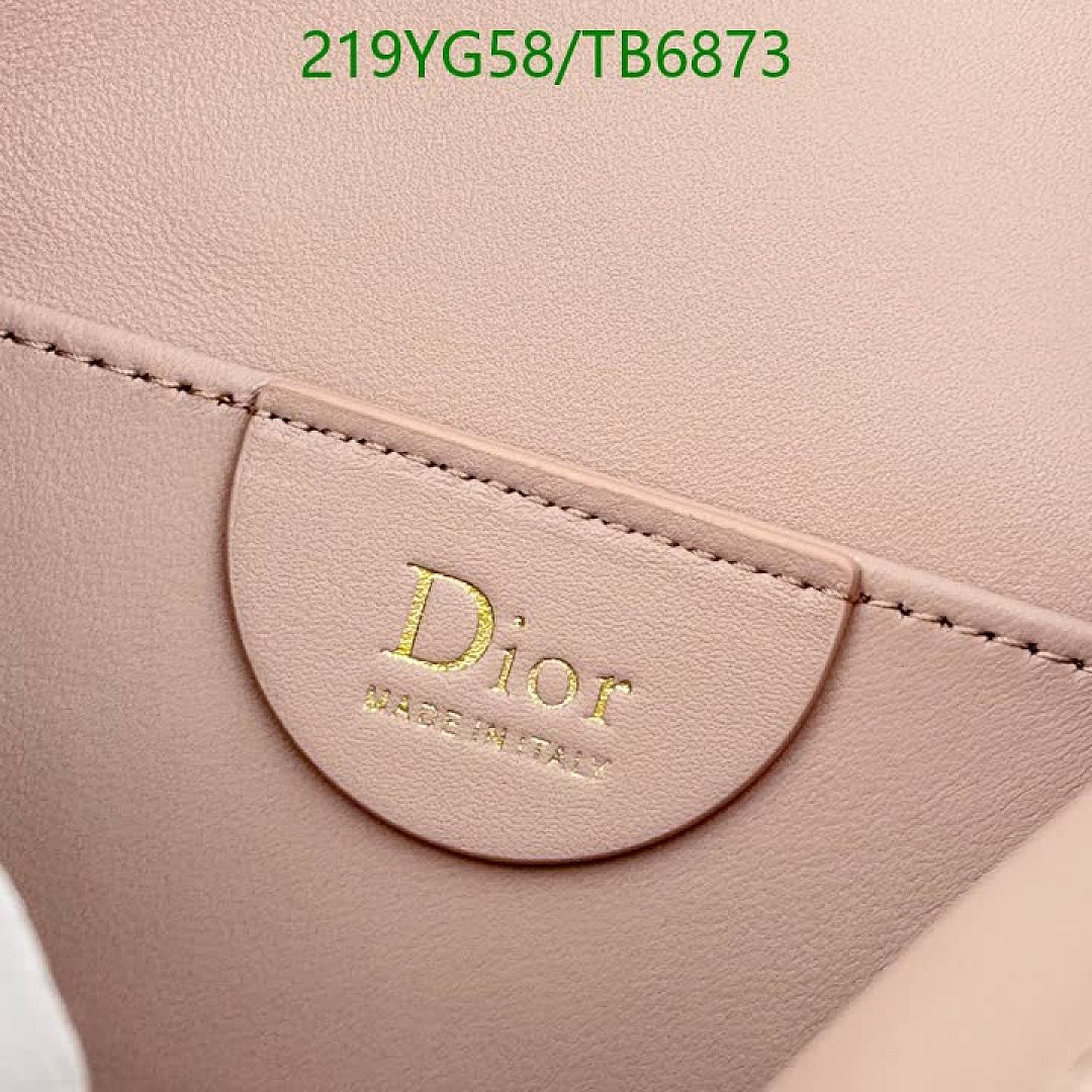 Dior-Bags(5A) Code: TB6873 $: 219USD