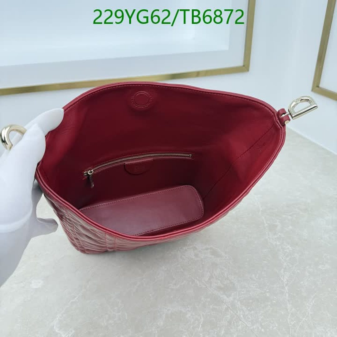 Dior-Bags(5A) Code: TB6872 $: 229USD