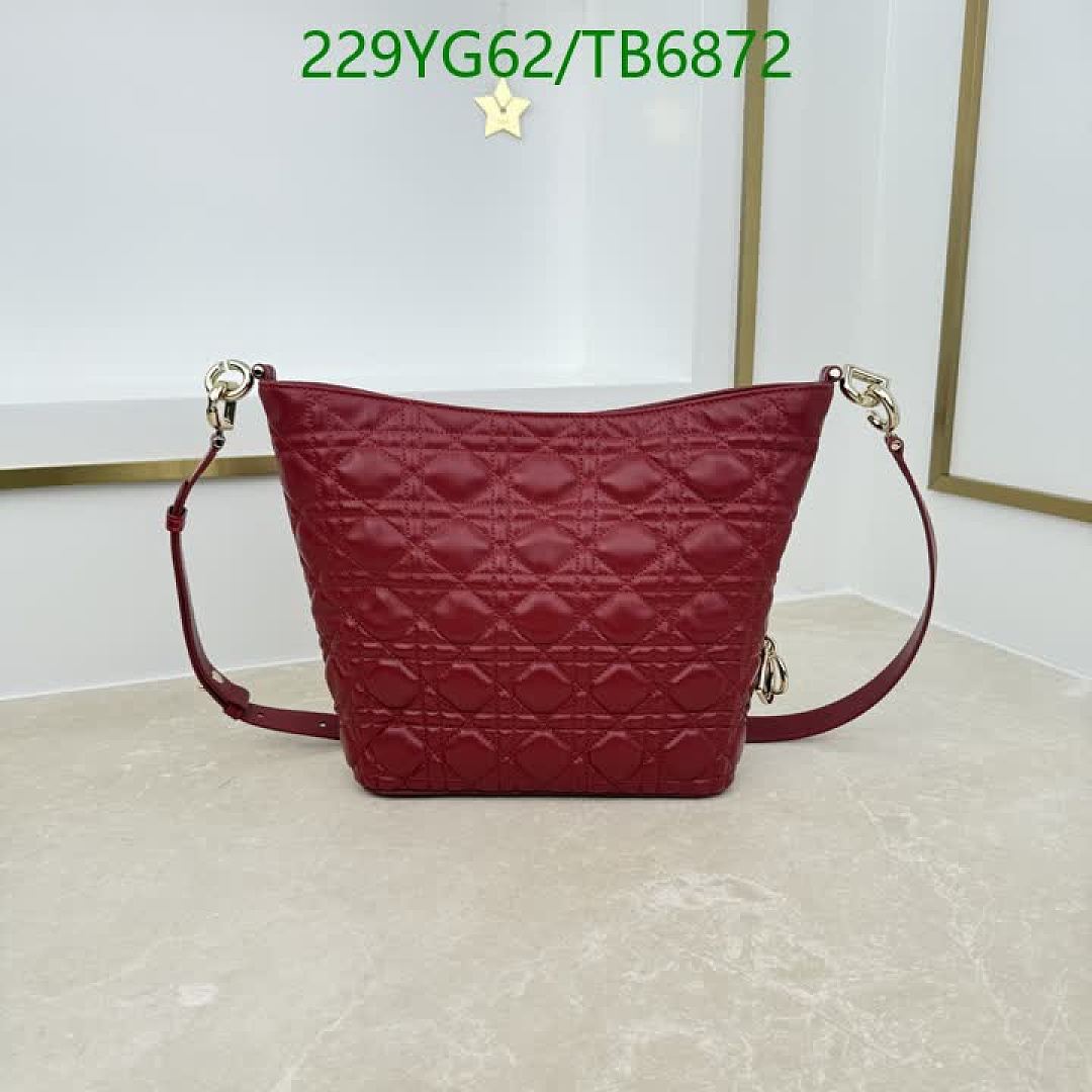 Dior-Bags(5A) Code: TB6872 $: 229USD