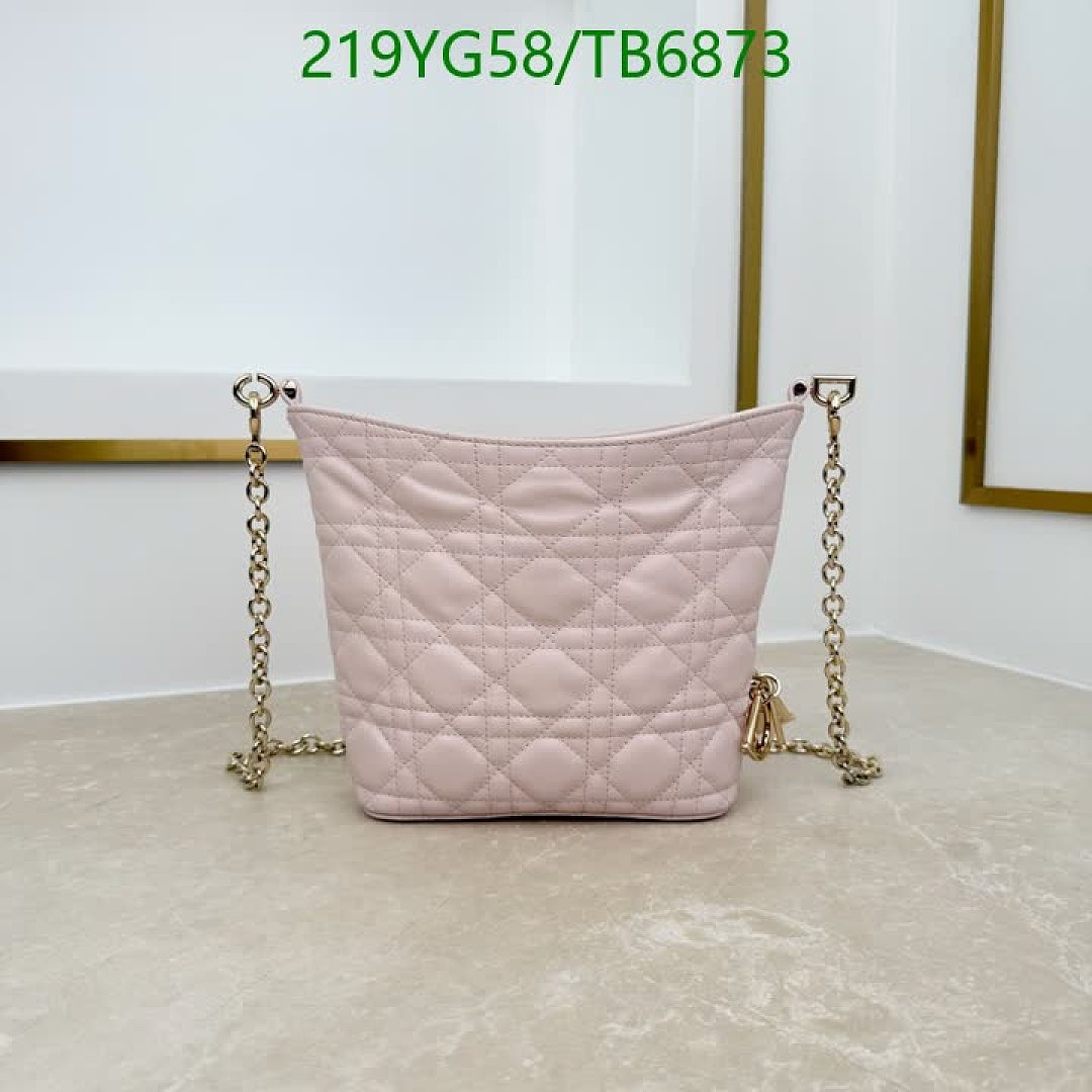 Dior-Bags(5A) Code: TB6873 $: 219USD