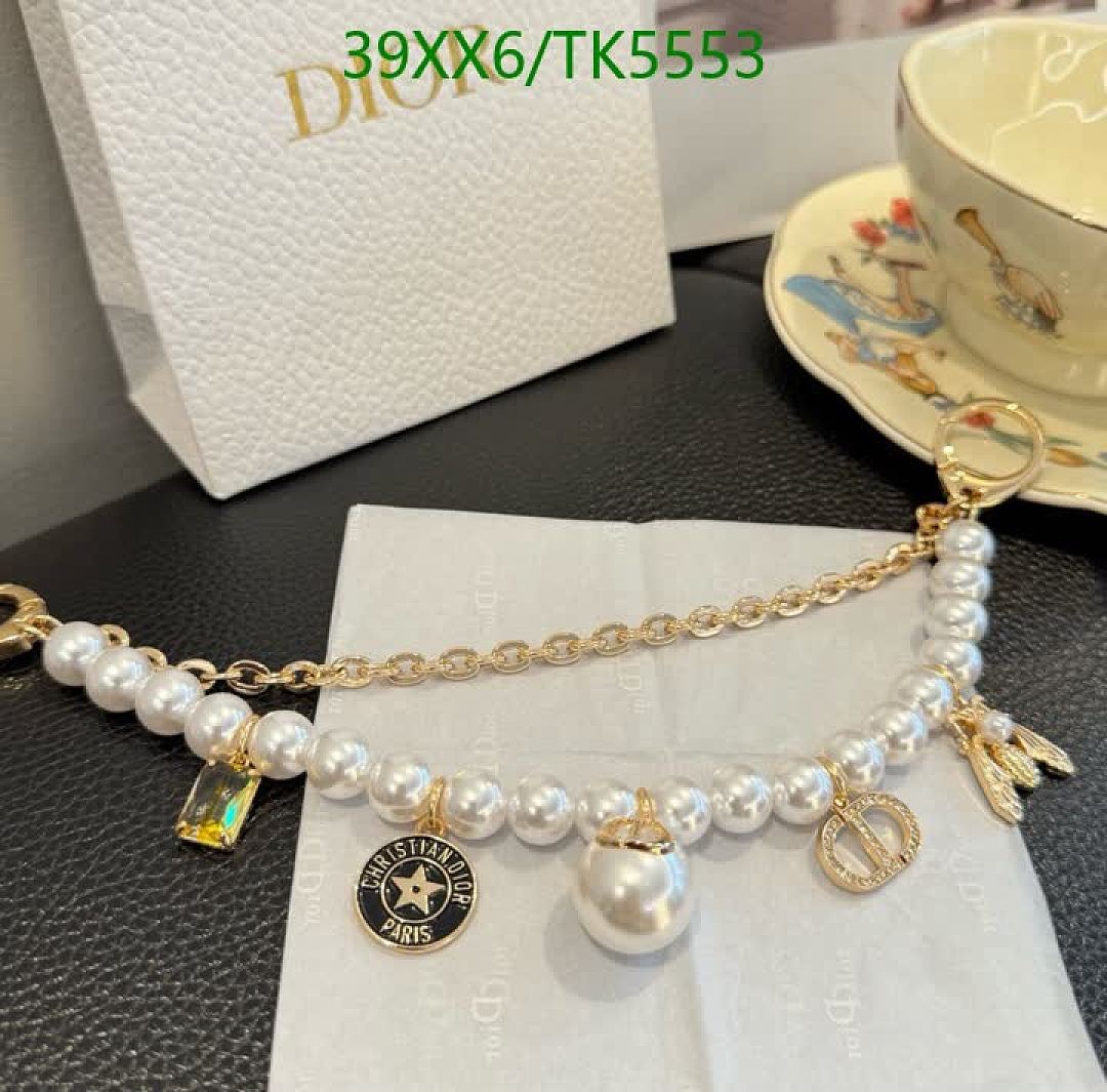 Dior-Keychains Code: TK5553 $: 39USD