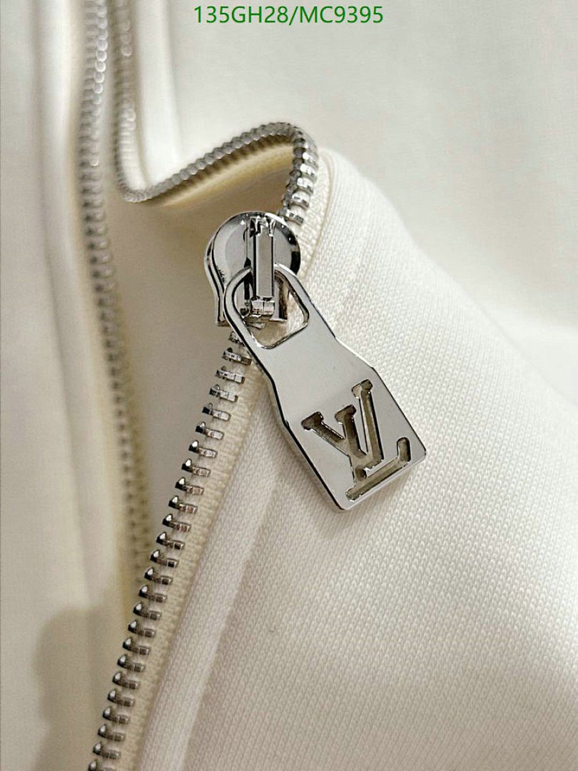 LV-Clothing Code: MC9395 $: 135USD