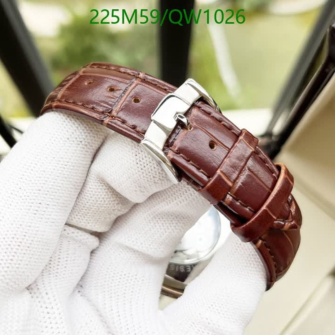 Cartier-WatchesMirror Quality Code: QW1026 $: 225USD