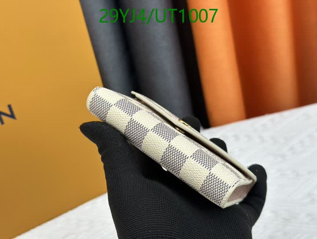 LV-Wallets-4A Quality Code: UT1007 $: 29USD