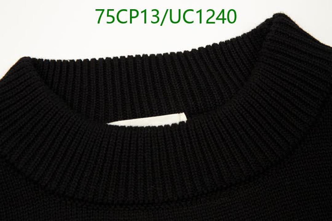 AMI-Clothing Code: UC1240 $: 75USD